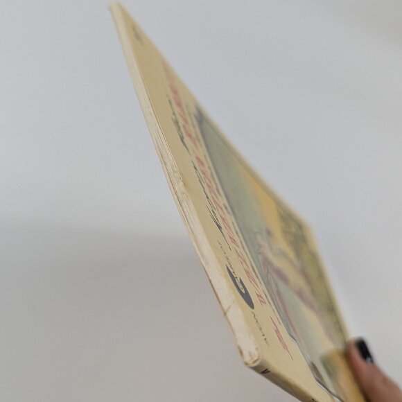 Avon Books The Velveteen Rabbit 1st Camelot Printing 1975 - Picture 4 of 10